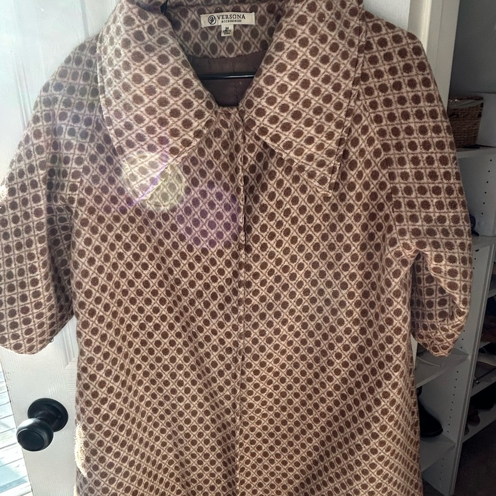 Versona Women's Tan Geometric Blouse